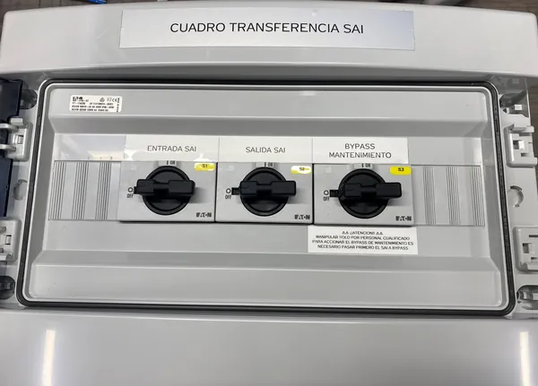 Accesorios y baterías para SAIs y UPS